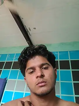 xxxullu's Live XXX Chat