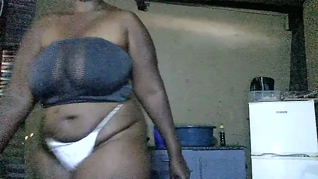 XXX chat uživo modela BLACKMALF
