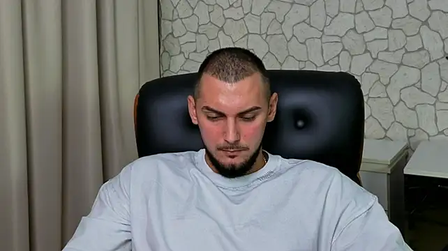 ClintMasters XXX чат на живо