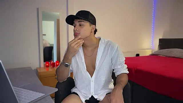 צ'אט XXX בשידור חי של Michael_Jordan_zz
