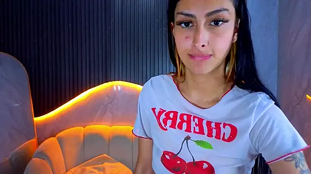 Tifany_Tx Adlı Modelin Canlı XXX Sohbeti