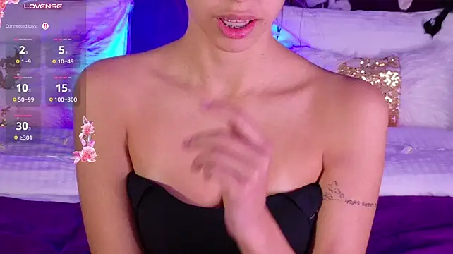 SandraTucker's Live XXX Chat