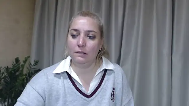 sweetpussy13's Live XXX Chat