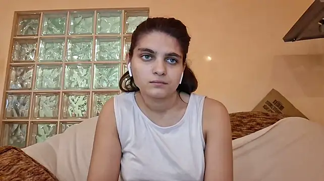 CleotildeAholt's Live XXX Chat