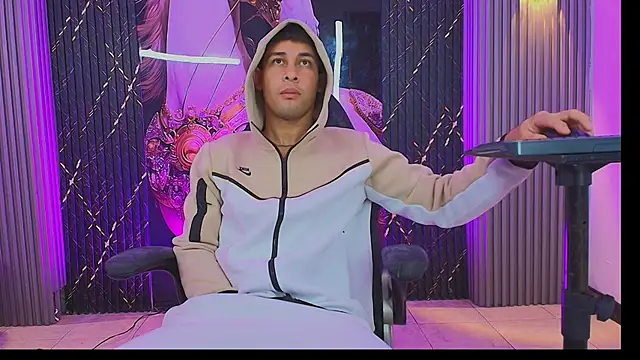 The_Boy_King_n Live XXX chat
