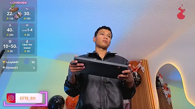 Chatroom XXX en direct de Ette_Star