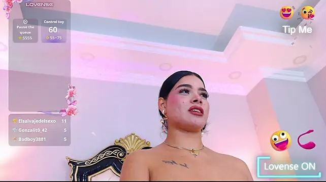 XXX chat uživo modela LilyReus