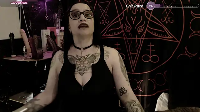 Czat XXX na żywo – Evil_Queen_666
