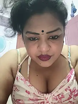 Deborbhavi222 Adlı Modelin Canlı XXX Sohbeti