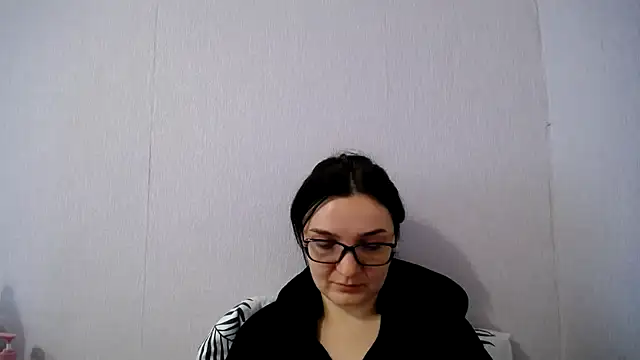 XXX chat uživo modela Shiny_gine