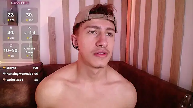 Chatroom XXX en direct de Santi_Williams