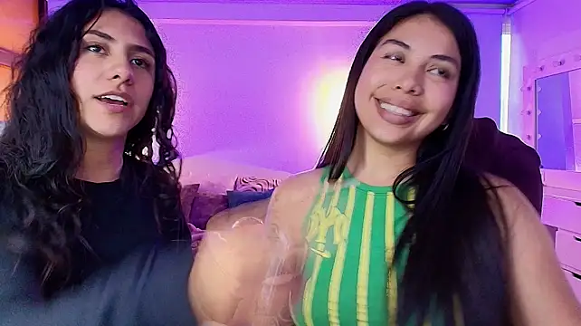 kloe28 XXX чат на живо