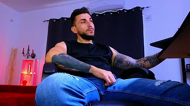 MightyAaron66 – Live XXX-chat