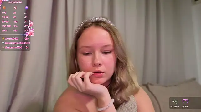 queenneee Live XXX-Chat