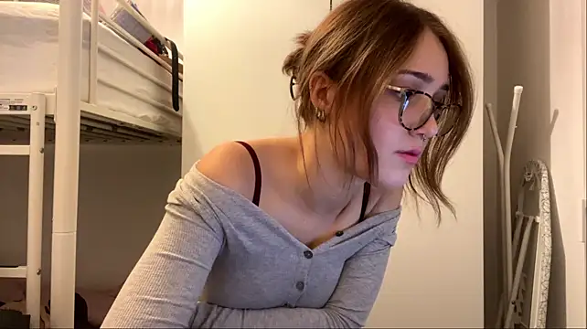 Chat XXX en directo de sereneglowz