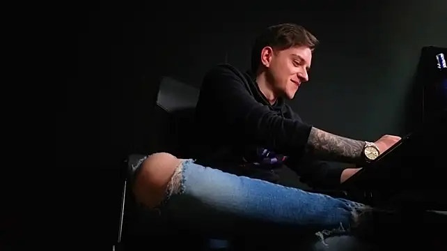 FelixStarkk Live XXX Chat