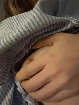 Chat XXX en directo de RinaMood