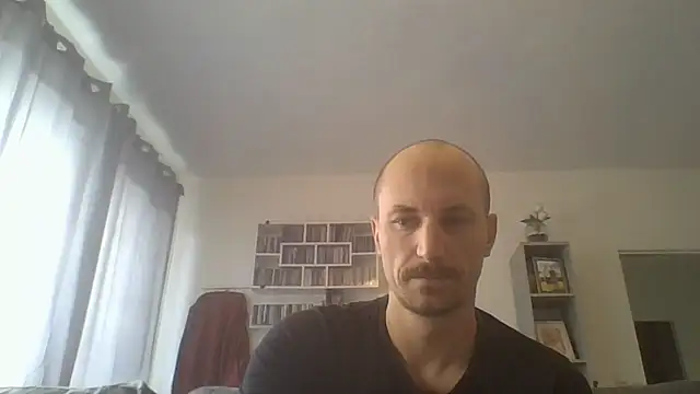 XXX chat uživo modela banger1994