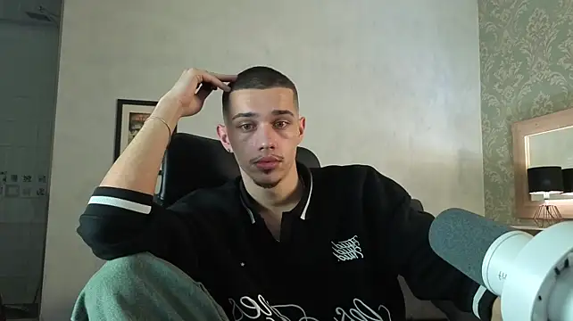 KaydenDrew Chat XXX in diretta