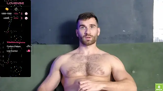 XXX chat uživo modela damongold