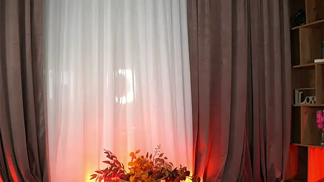 Онлайн чат XXX KellyMathews