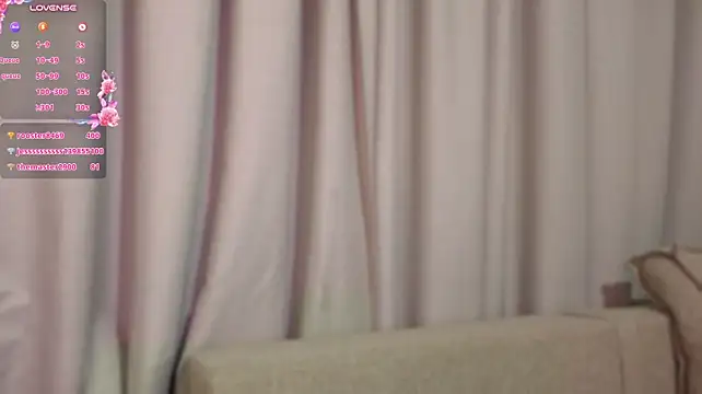 queenneee Live XXX Chat