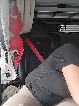 Milfa_nimfomana XXX чат на живо