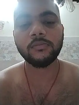 Chat +18 de GhostBulletRaja ao vivo