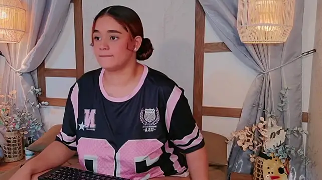 Sweettviolet_ XXX чат на живо