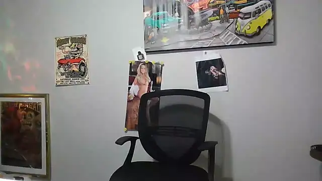 2attract Live XXX Chat