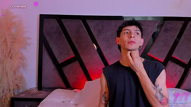 XXX chat uživo modela _IanLark
