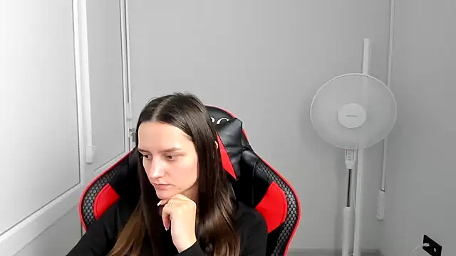 EveMoonveiln Live XXX chat