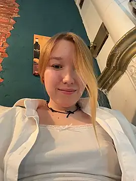 -NaughtyAngel-'s Live XXX Chat