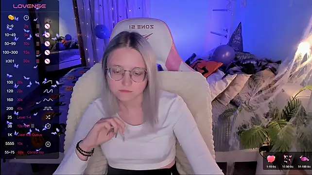 LunarGlow's Live XXX Chat
