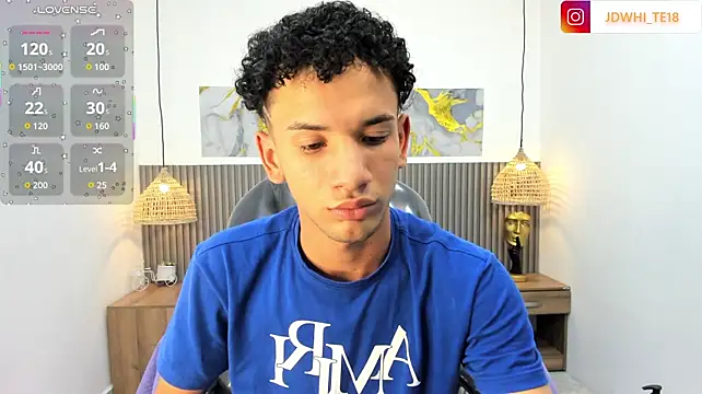 JDWhite18 Chat XXX in diretta