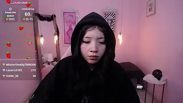 Soffi_x_x_n Live XXX chat