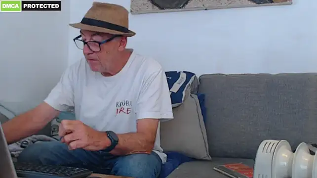 bluedae1 – Naživo XXX chat
