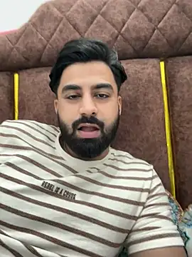 Royalboy_03 লাইভ XXX চ্যাট