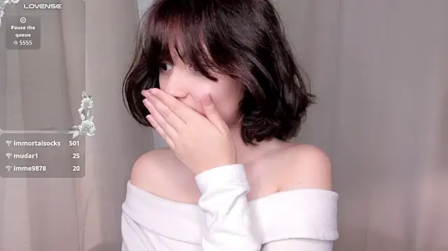 צ'אט XXX בשידור חי של KiaConfrey