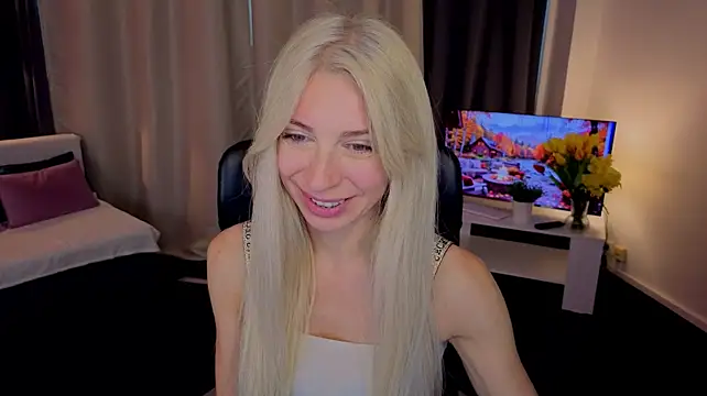 EllisSkyyn Live XXX chat