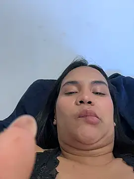 NoahJade XXX чат на живо