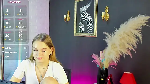 LilaRey's Live XXX Chat