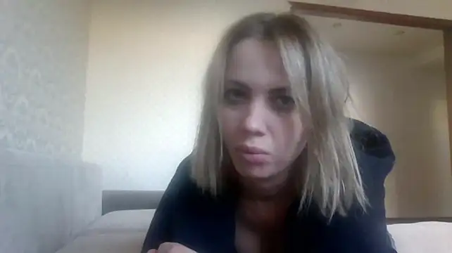 Онлайн чат XXX LoraMorarr