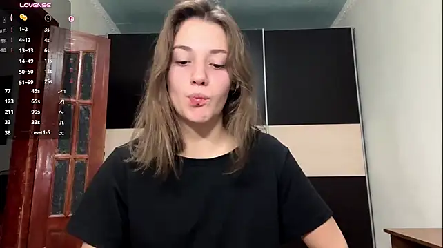 JoyceAlmanza's Live XXX Chat
