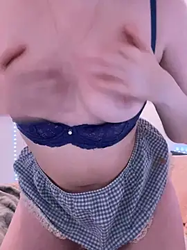 chiickychick – Naživo XXX chat