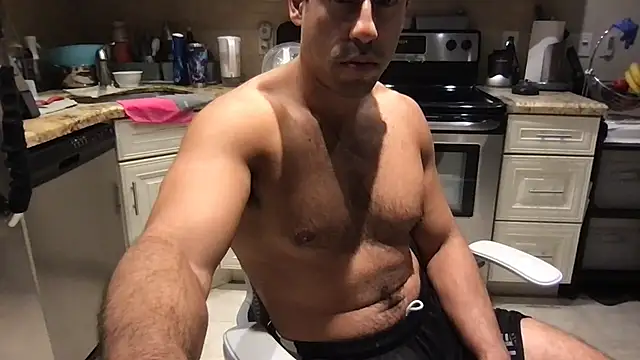Chat XXX en directo de BigGuyMuscle