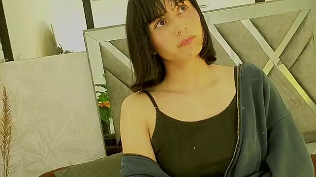 elektra_Sky_'s Live XXX Chat