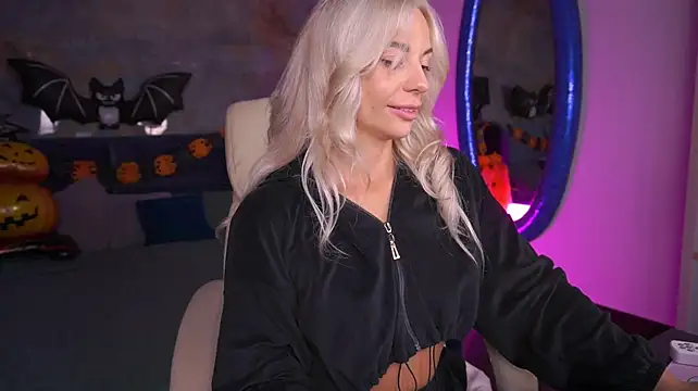 Chat XXX en directo de BellaRayyy