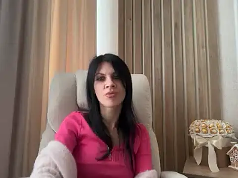 InjaAtHome's Live XXX Chat