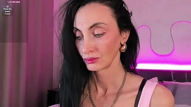 Avrora_Mars élő XXX-chatje